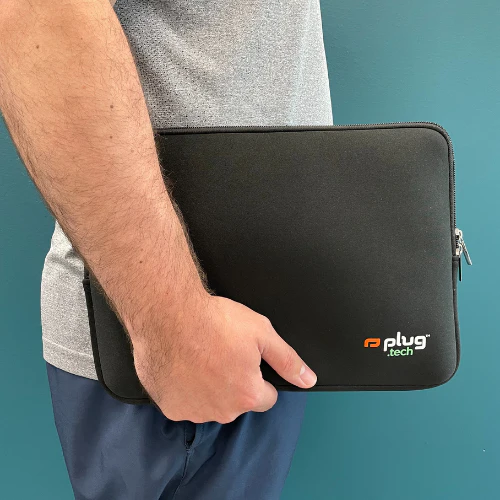Plug 13.3-Inch Laptop Mac Sleeve, Protective Case with Zipper - Black - Image 3